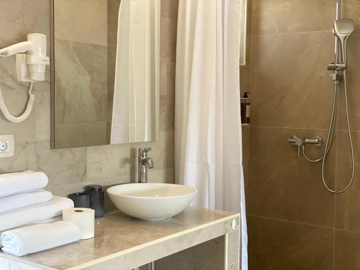 Rooms And Apartments Lisjak โคเปร์ ภายนอก รูปภาพ